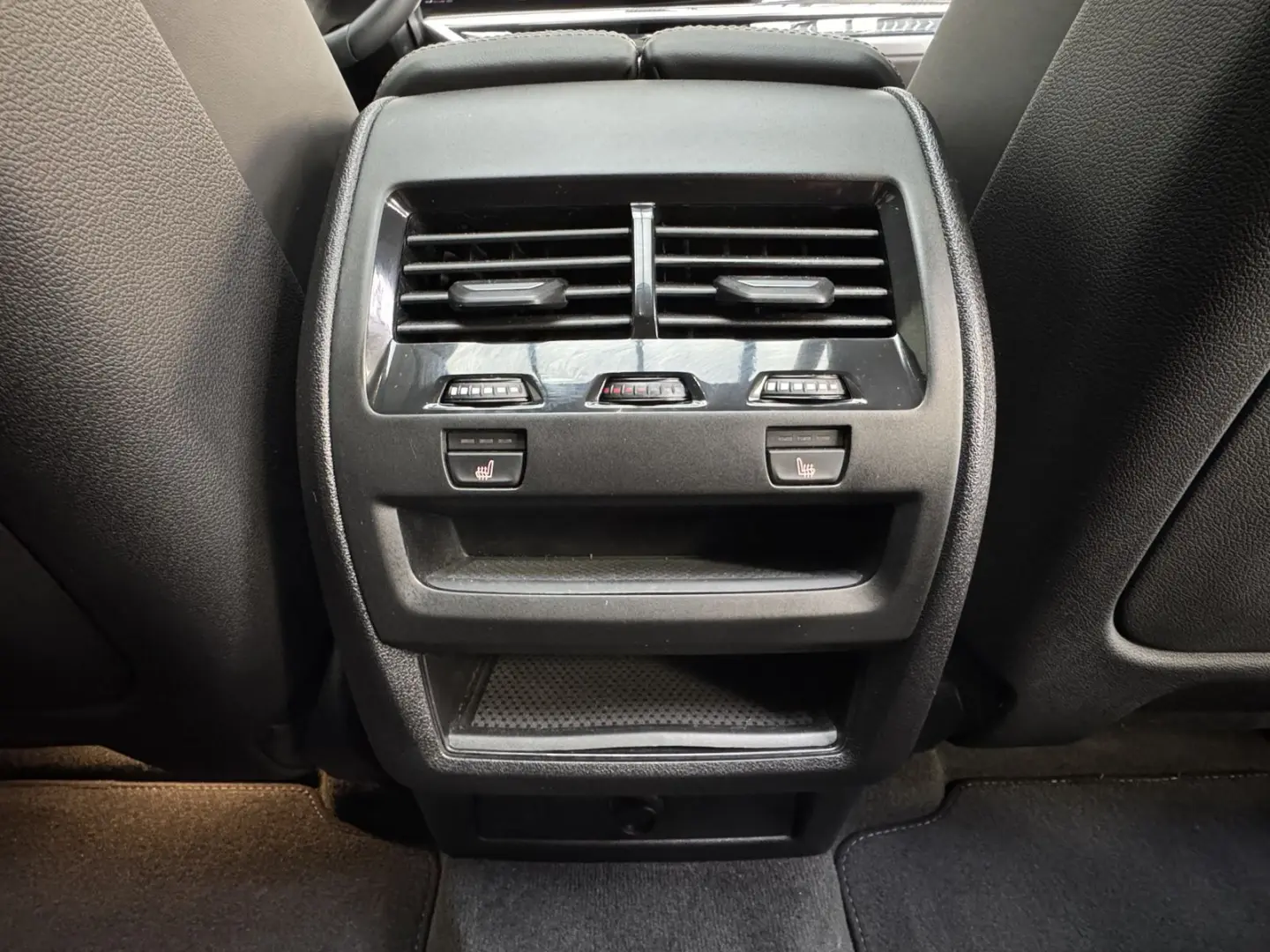 X6 xDr30d M Sport Pro 22'' Sitzlüft. ACC 360 AHK