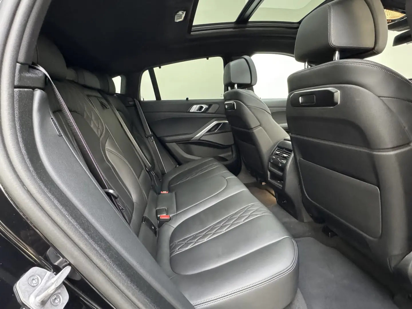 X6 xDr30d M Sport Pro 22'' Sitzlüft. ACC 360 AHK