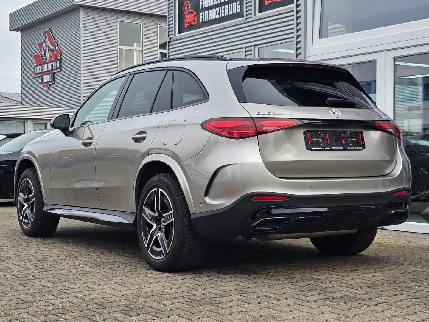 GLC 300 e 4Matic FINAL EDITION AMG PAKET MBUX