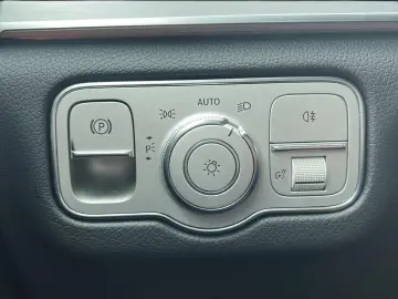 GLE 350 de Distro Kamera LED DAB ele.Sitz 19