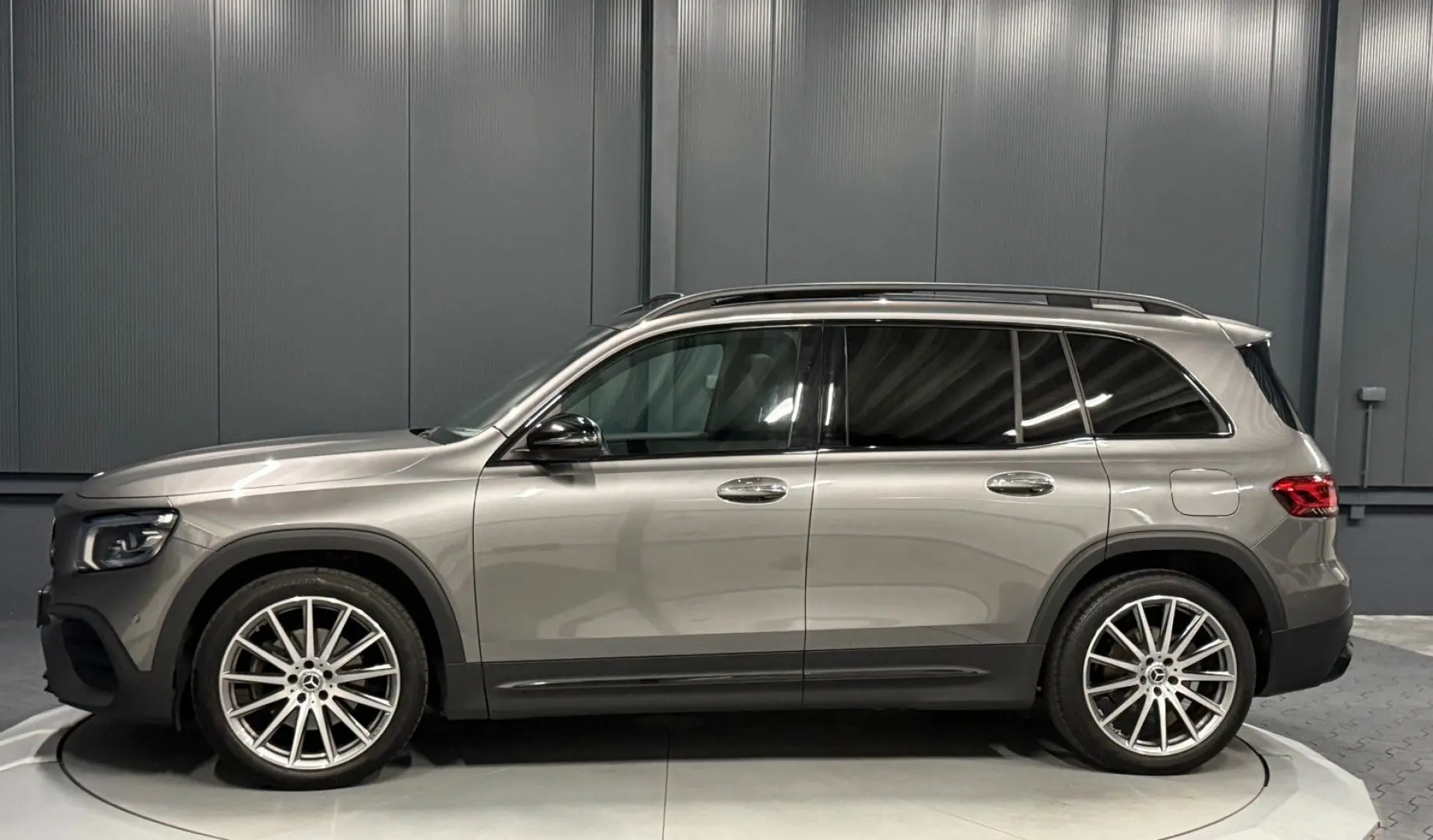 GLB 220 d 4Matic AMG Night-Pake 20Zoll PANORAMA