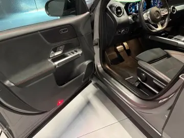 GLB 220 d 4Matic AMG Night-Pake 20Zoll PANORAMA