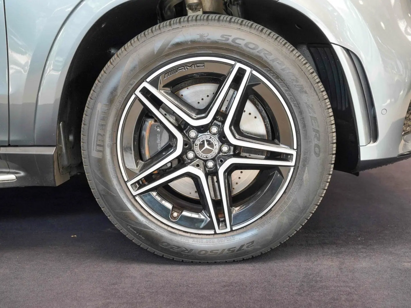 GLE 350 d 4M AMG Line Pano Head-up MULTIBEAM AIR