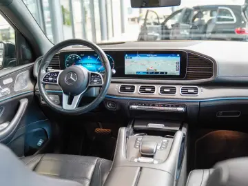 GLE 350 d 4M AMG Line Pano Head-up MULTIBEAM AIR