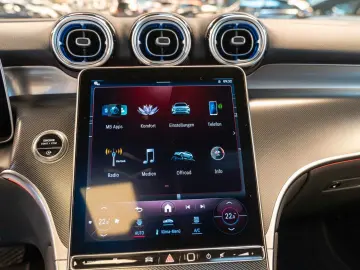 GLC 220 d 4M AVANTGARDE Burmester Pano Sitzklima