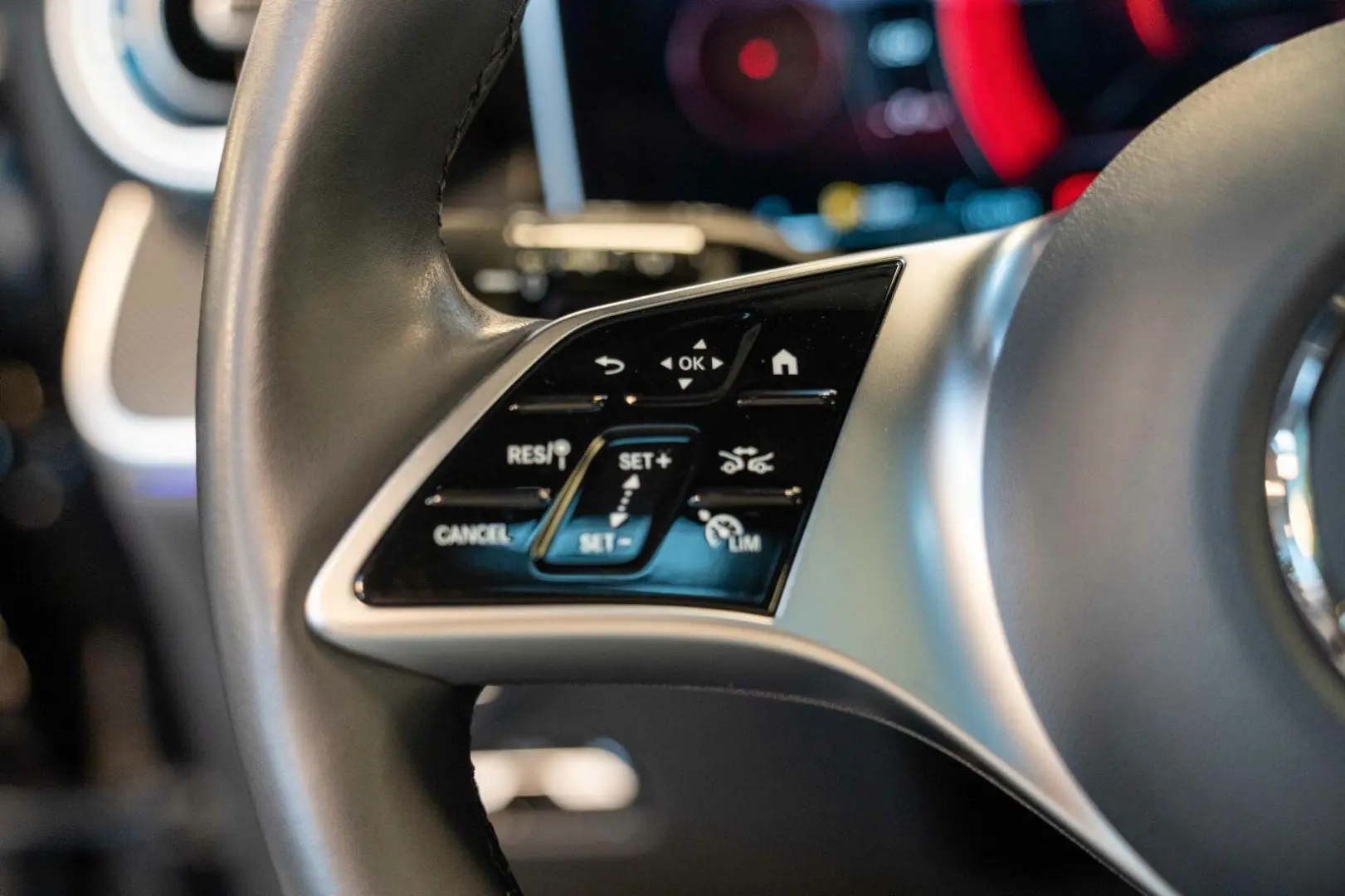 GLC 220 d 4M AVANTGARDE Burmester Pano Sitzklima