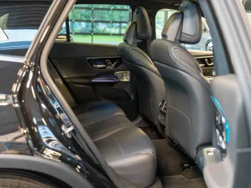 GLC 220 d 4M AVANTGARDE Burmester Pano Sitzklima