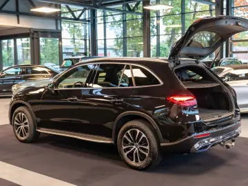 GLC 220 d 4M AVANTGARDE Burmester Pano Sitzklima