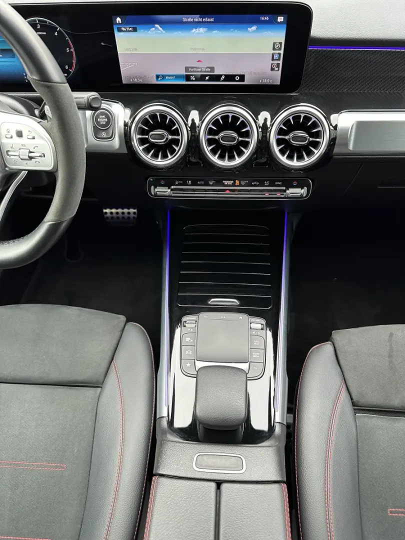 GLB 220d 4Matic AMG-Line NAV LED PANO AHK 360