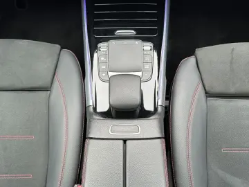 GLB 220d 4Matic AMG-Line NAV LED PANO AHK 360