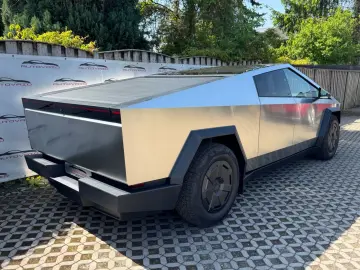 Cybertruck All-Wheel Drive