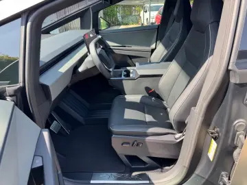 Cybertruck All-Wheel Drive