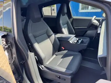 Cybertruck All-Wheel Drive