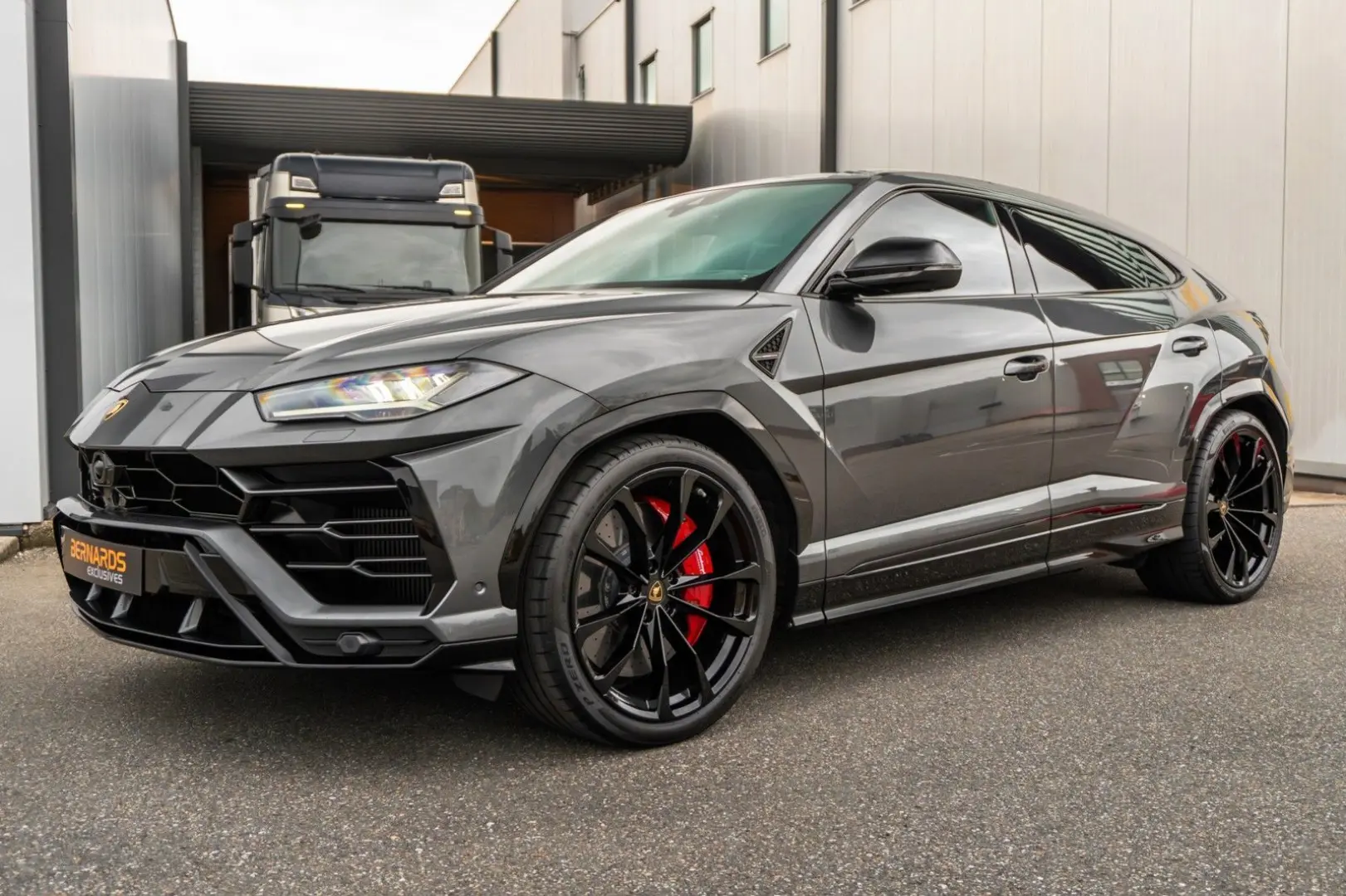 Urus - Grigio Lynx   Adv. B&O   Pano   4 Seat