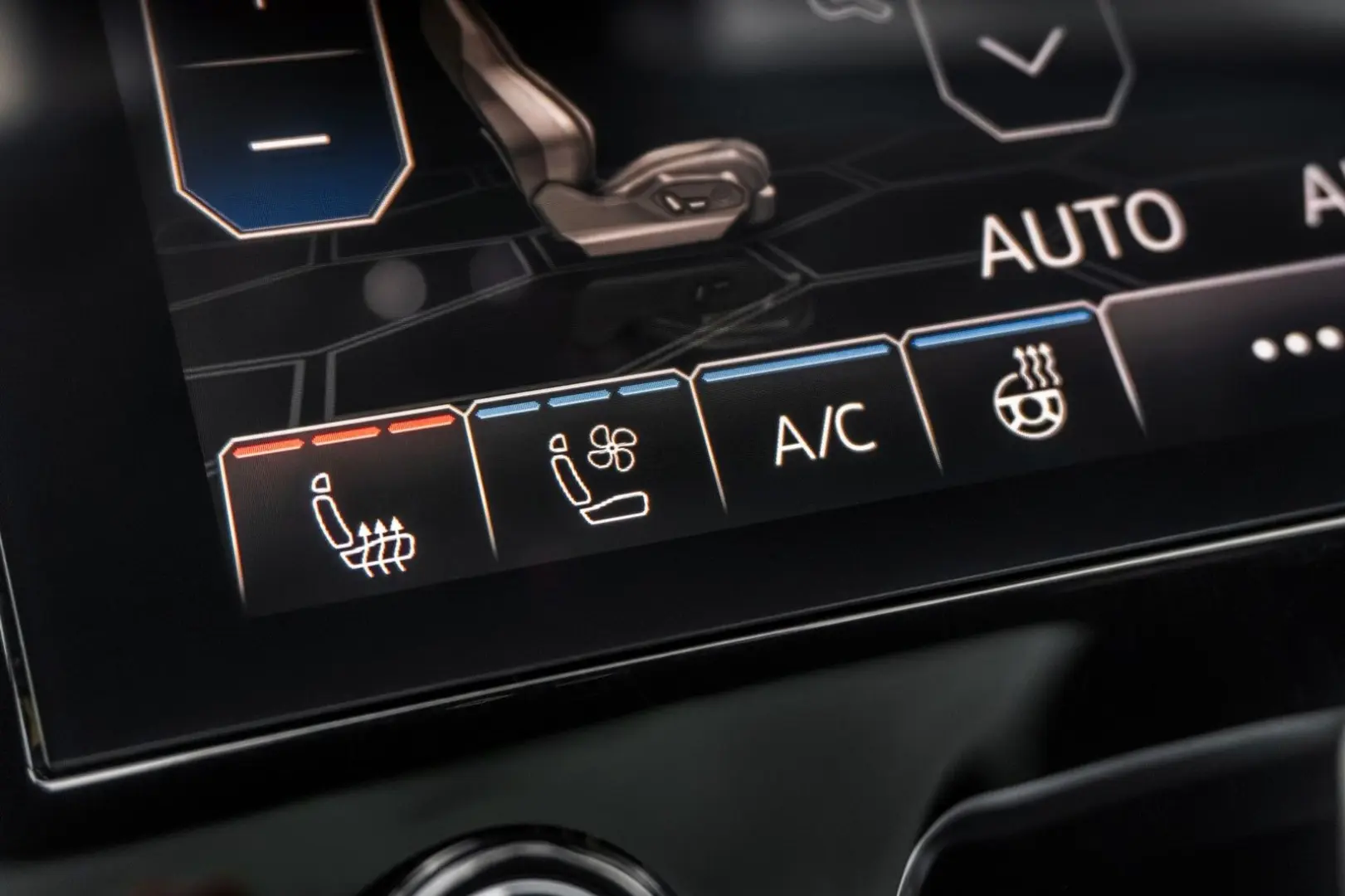 Urus - Grigio Lynx   Adv. B&O   Pano   4 Seat