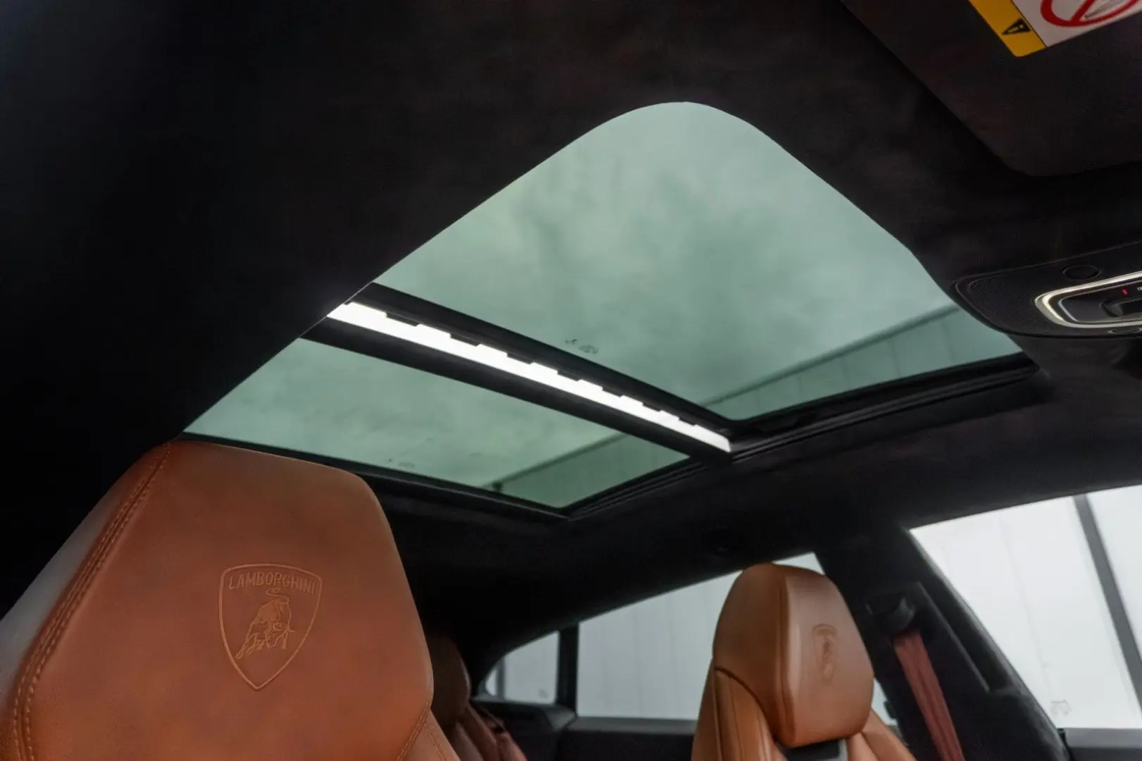 Urus - Grigio Lynx   Adv. B&O   Pano   4 Seat