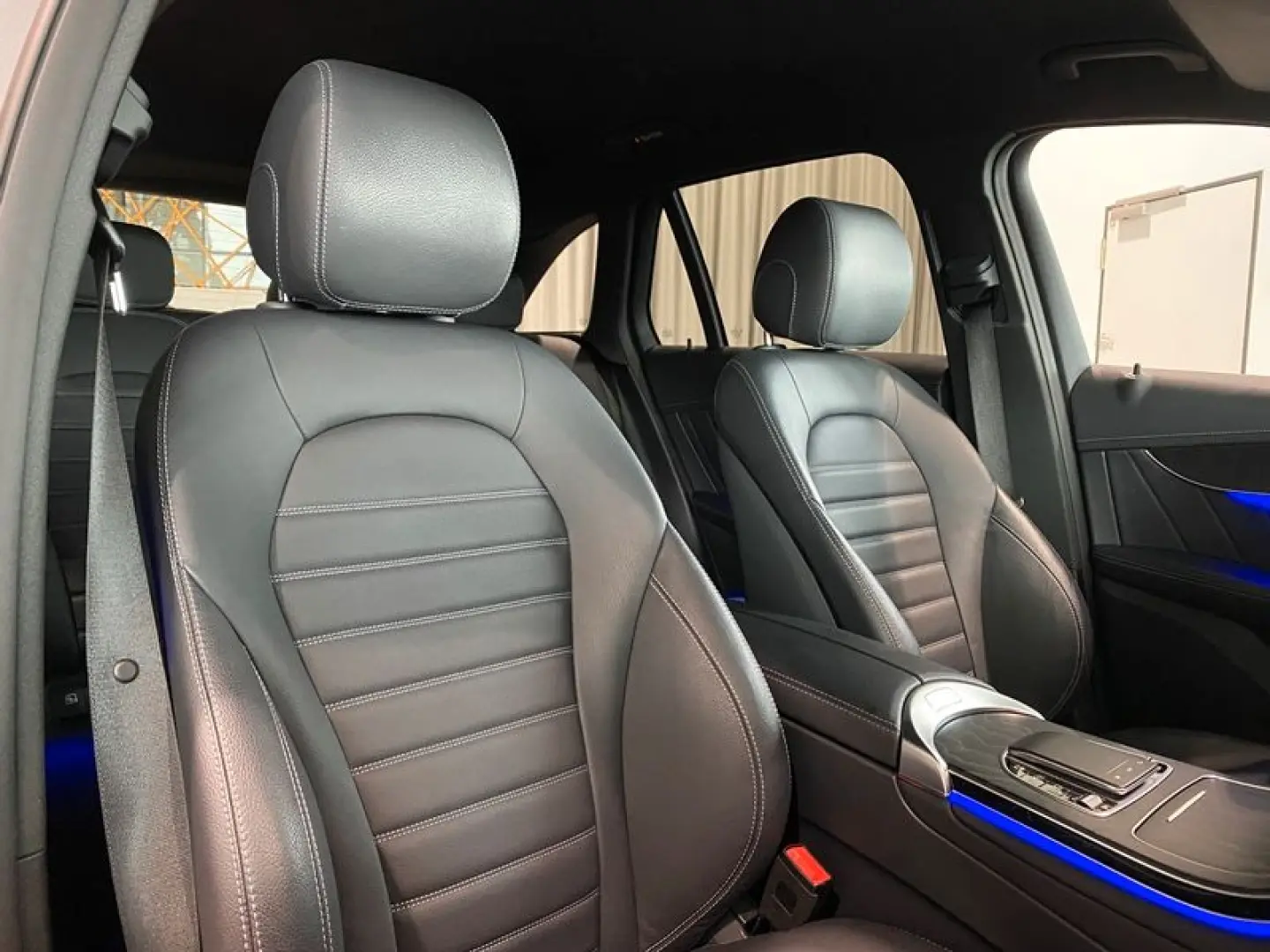 GLC 300de AMG MBUX Airmatic Burm ILS HUD DTR 360