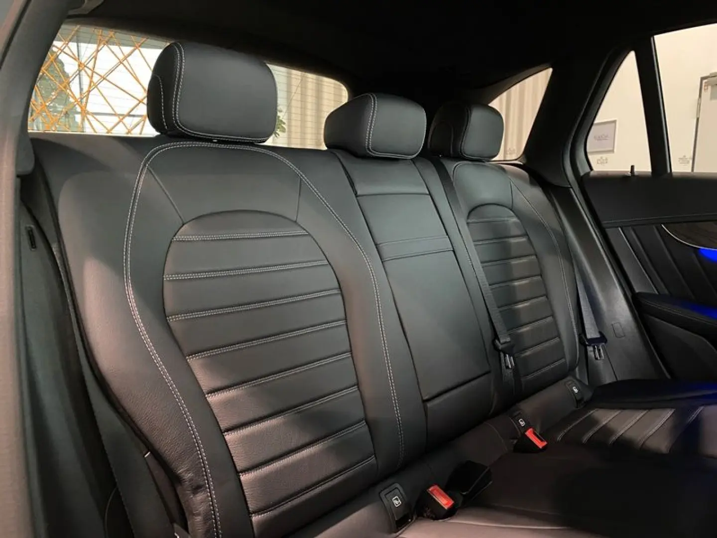 GLC 300de AMG MBUX Airmatic Burm ILS HUD DTR 360