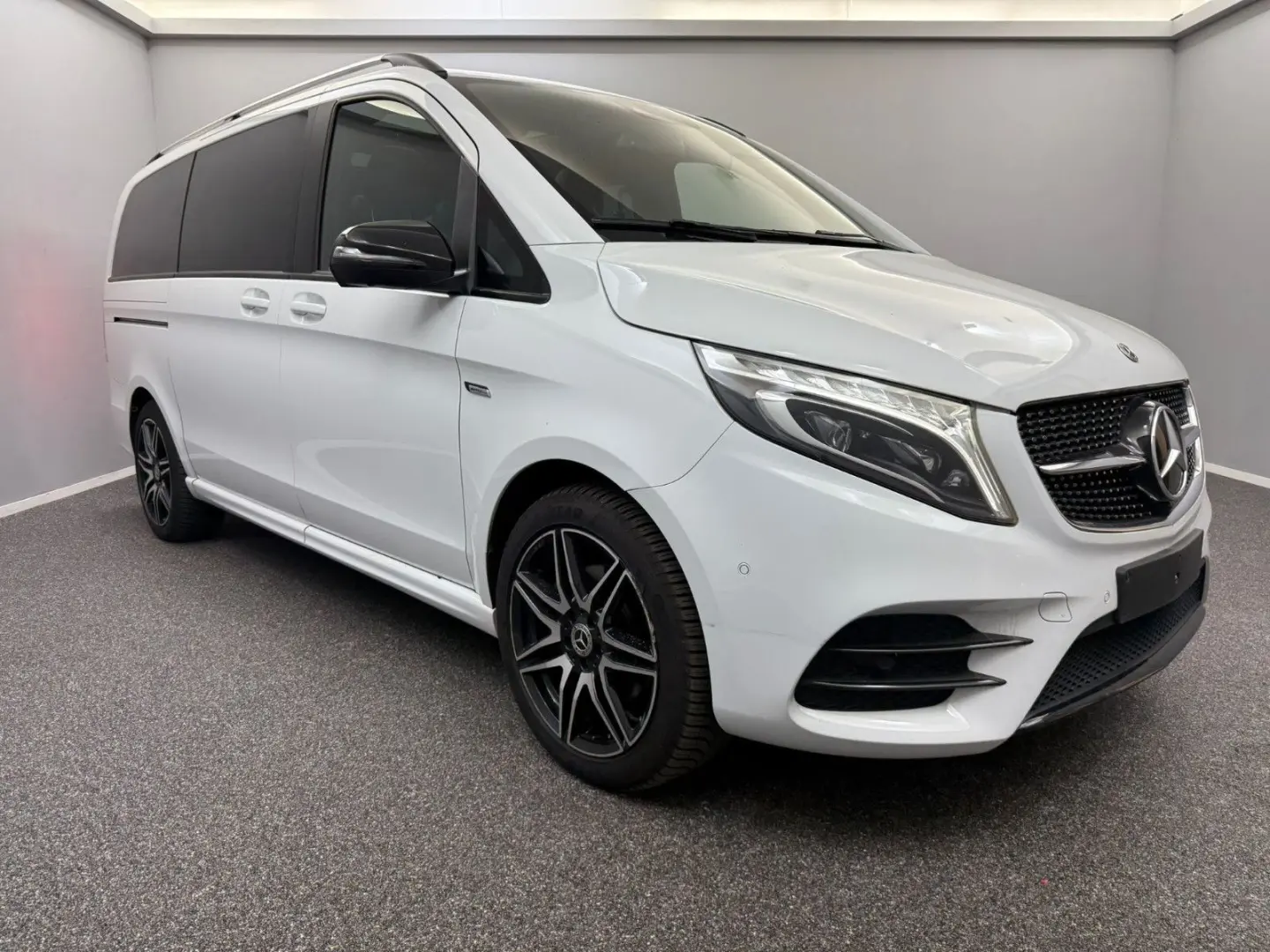 V 300d 4M AMG LINE EXCLUSIVE  2x SCHIEBE 360 AHK