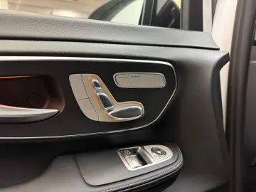 V 300d 4M AMG LINE EXCLUSIVE  2x SCHIEBE 360 AHK