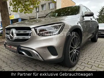 GLC 400 d 4Matic   KAMERA - SITZHZ - AHK - TEMPO