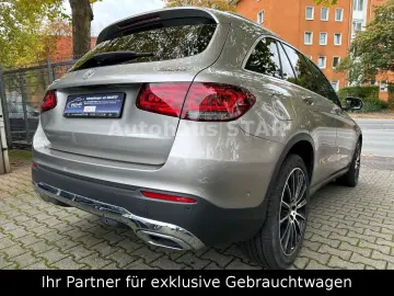 GLC 400 d 4Matic   KAMERA - SITZHZ - AHK - TEMPO