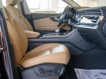 Audi Q8 55 TFSI quattro Tiptronic