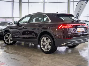 Audi Q8 55 TFSI quattro Tiptronic