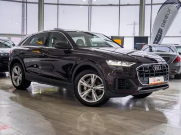 Audi Q8 55 TFSI quattro Tiptronic
