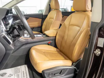 Audi Q8 55 TFSI quattro Tiptronic