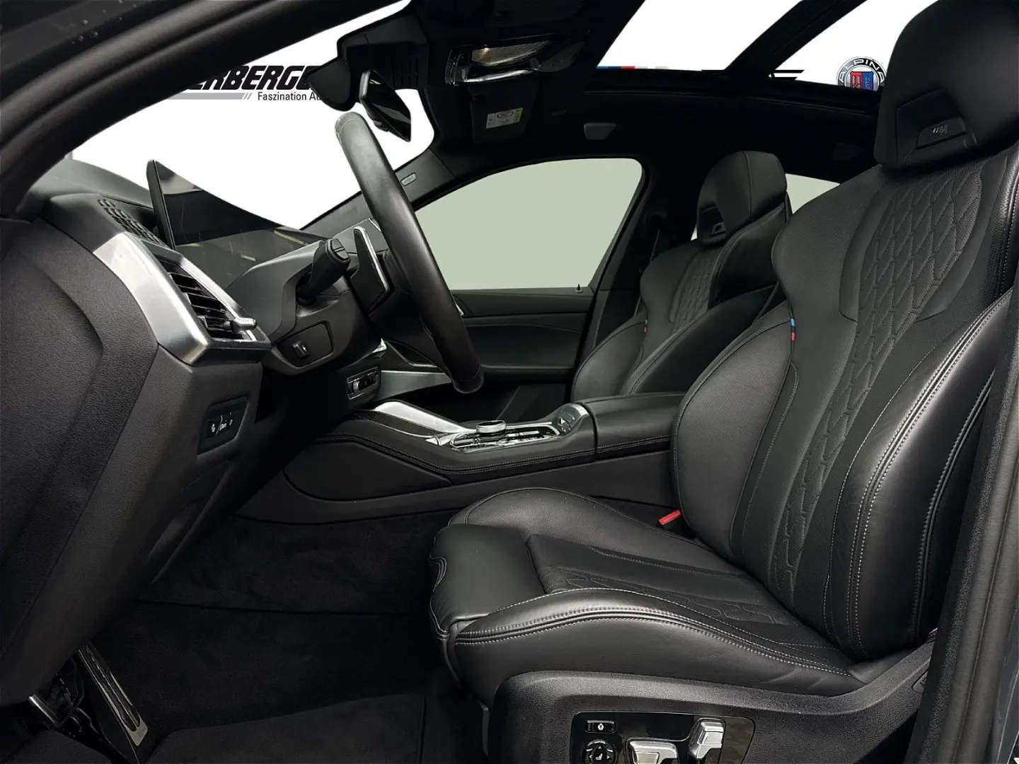 X6 xDrive40d M-Sport  22   M-Sitz  AHK  Soft Clo