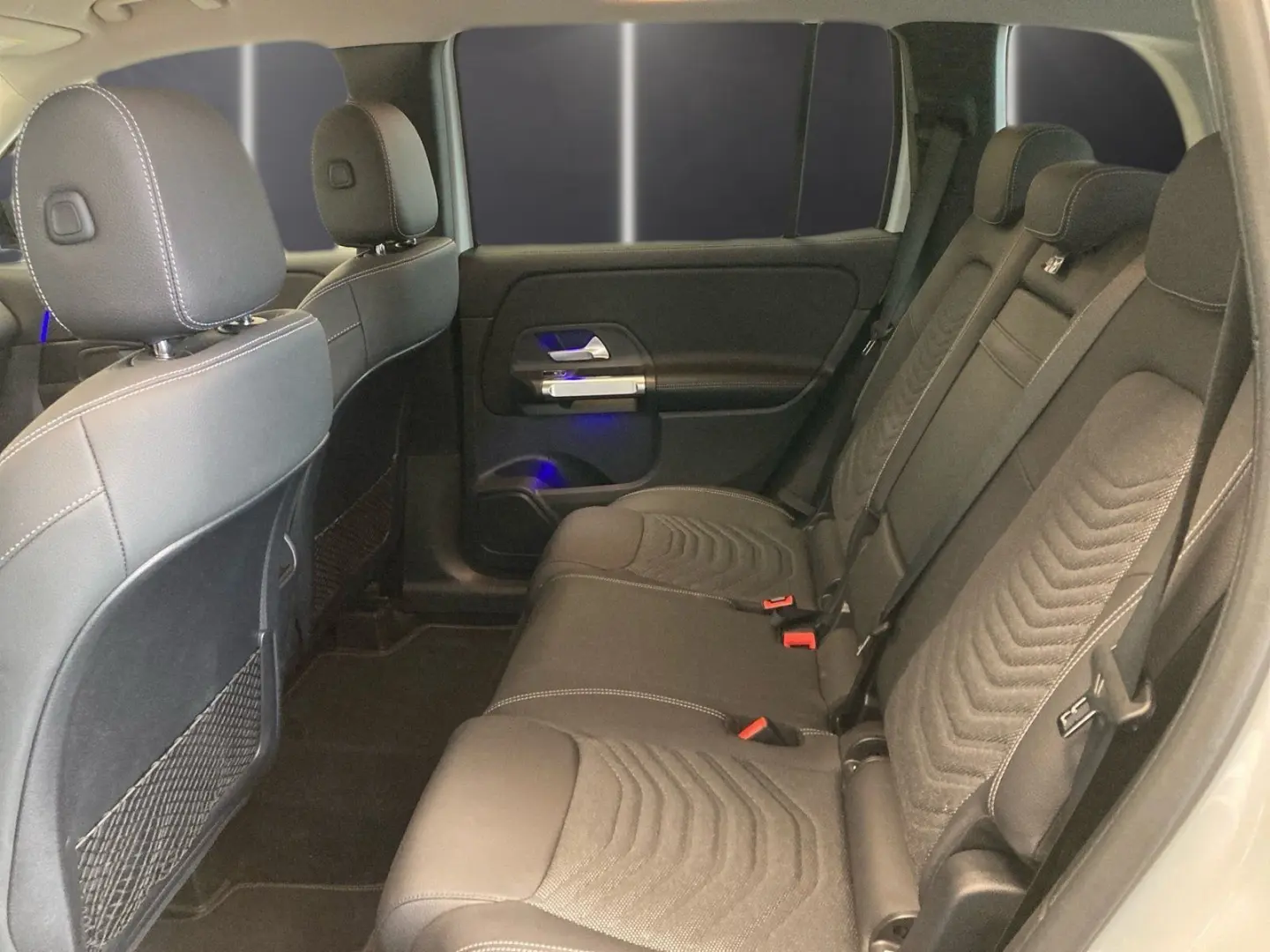 GLB 250 4M 7-Sitz AHK Distr Totwi 360 Mbeam Memo