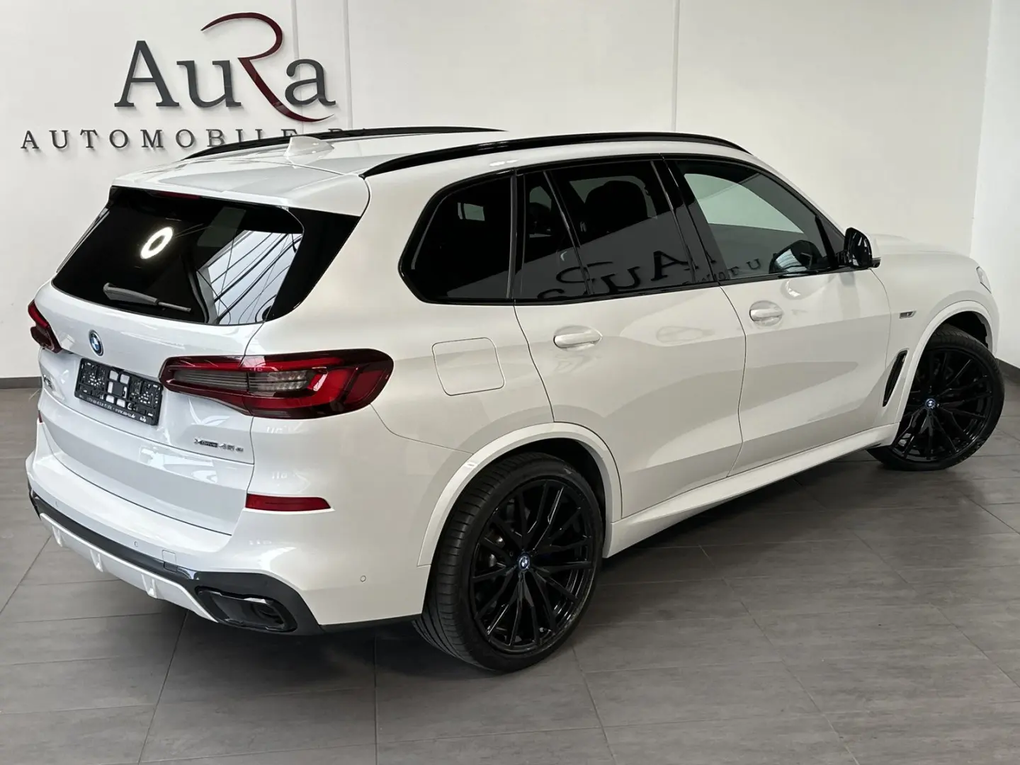 X5 xDrive45e M-Sport NAV LASER AHK ACC 360  22ZO