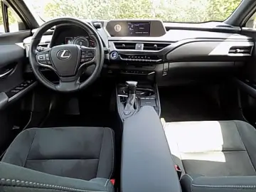 LEXUS UX 250h