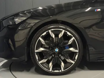 520d xDrive M-Sport Pro 21Zoll CARBON Innovation