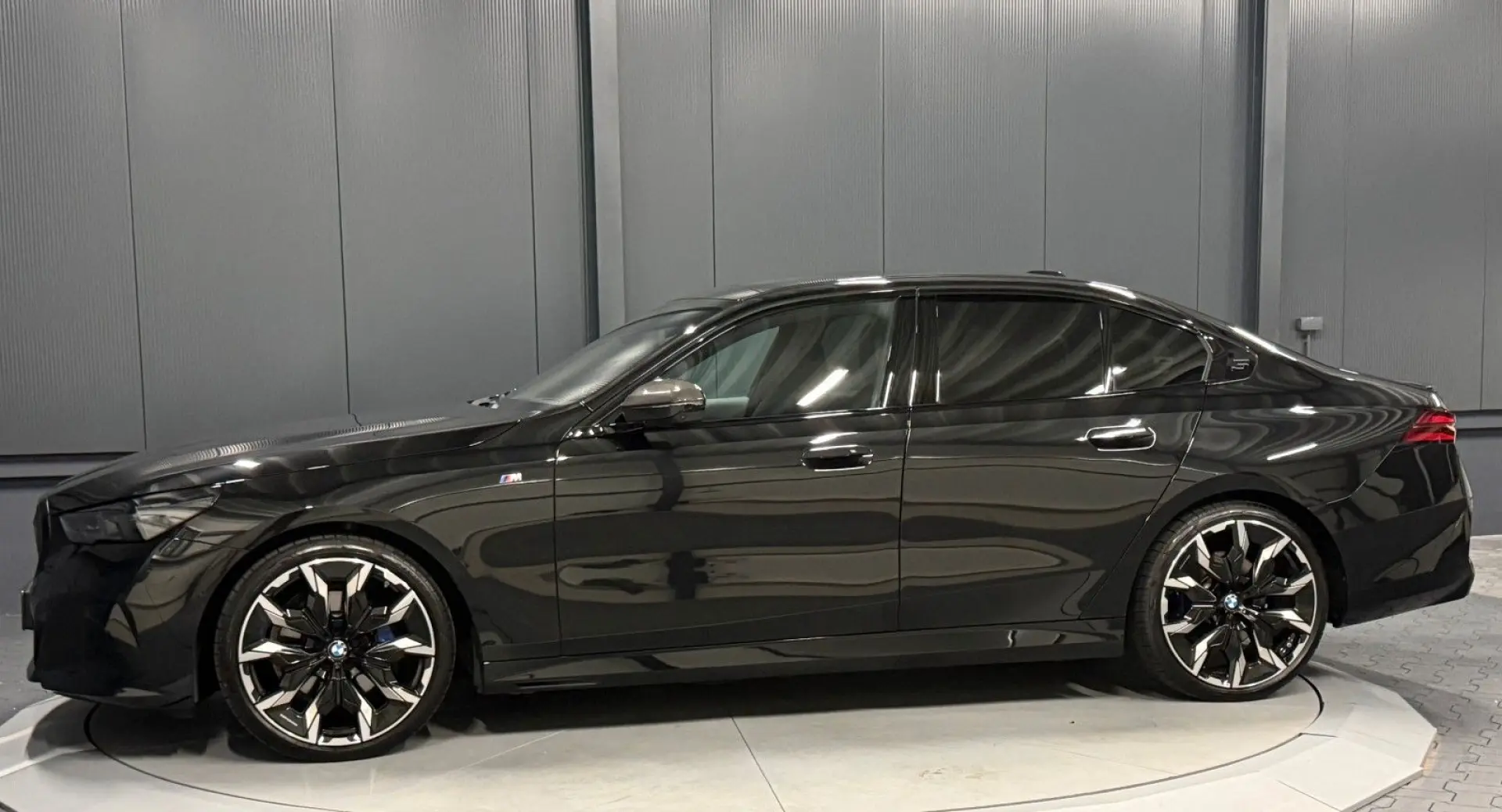 520d xDrive M-Sport Pro 21Zoll CARBON Innovation