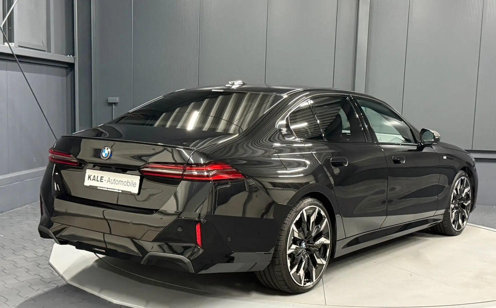 520d xDrive M-Sport Pro 21Zoll CARBON Innovation