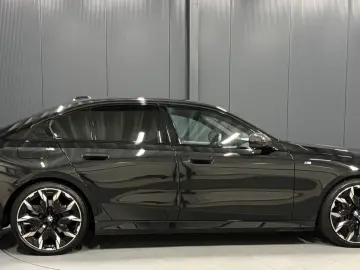 520d xDrive M-Sport Pro 21Zoll CARBON Innovation