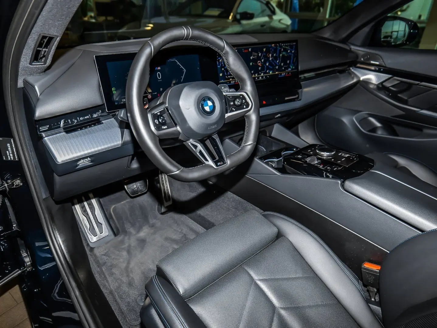 520d xDrive MSportPro Pano AHK Sitzbelüft. H&R