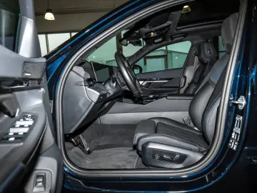 520d xDrive MSportPro Pano AHK Sitzbelüft. H&R