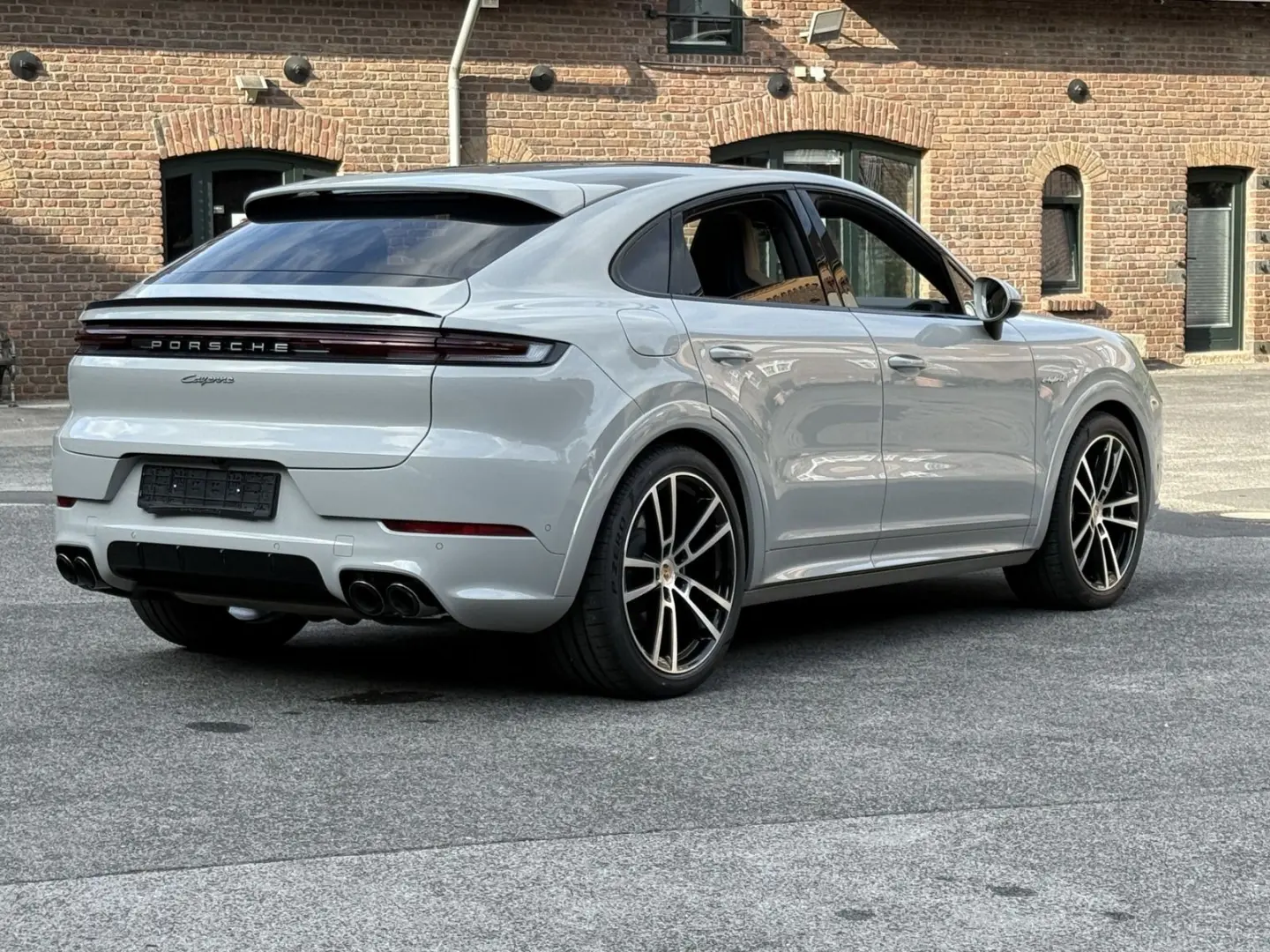 Cayenne E-Hybrid Coupe SPORTDESIGN INNODRIVE 22