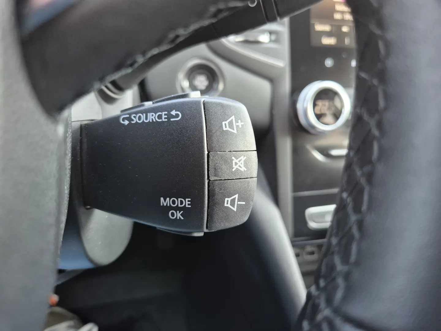 Renault Megane 1.3 TCe 140 CP EDC Equilibre 2024