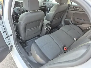 Renault Megane 1.3 TCe 140 CP EDC Equilibre 2024