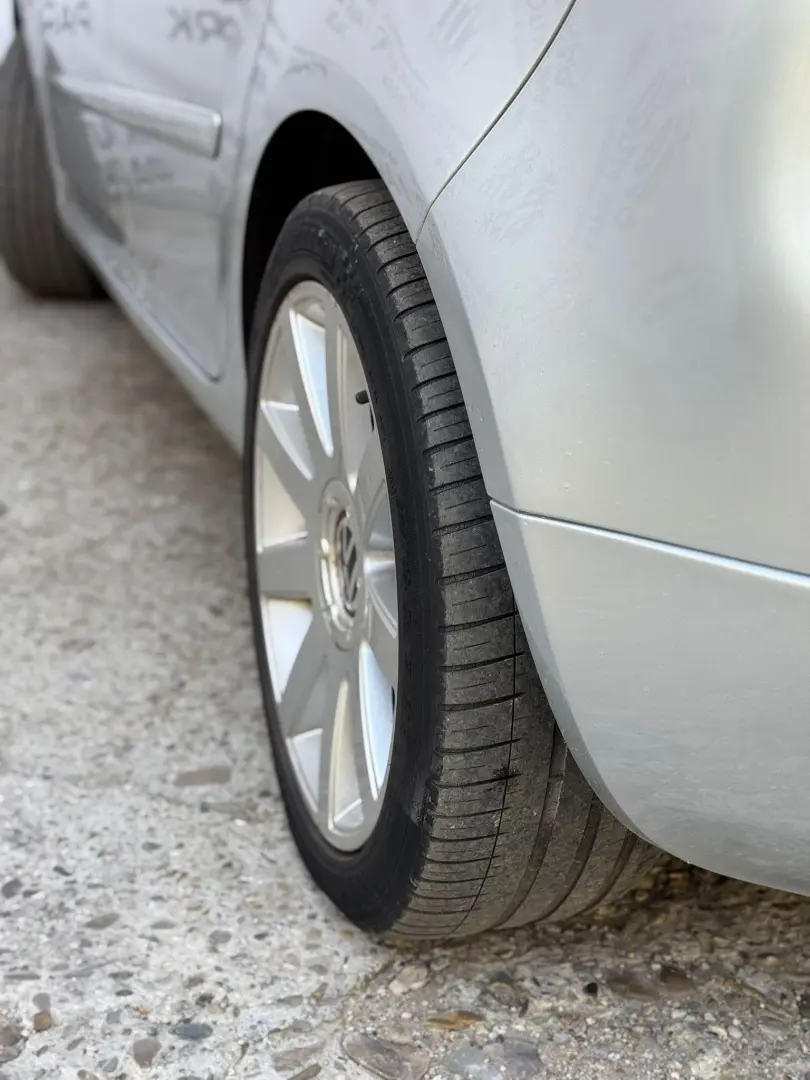 Volkswagen Golf  – 2005