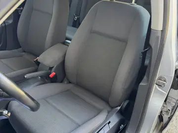 Volkswagen Golf  – 2005