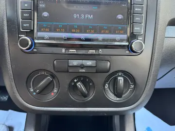 Volkswagen Golf  – 2005