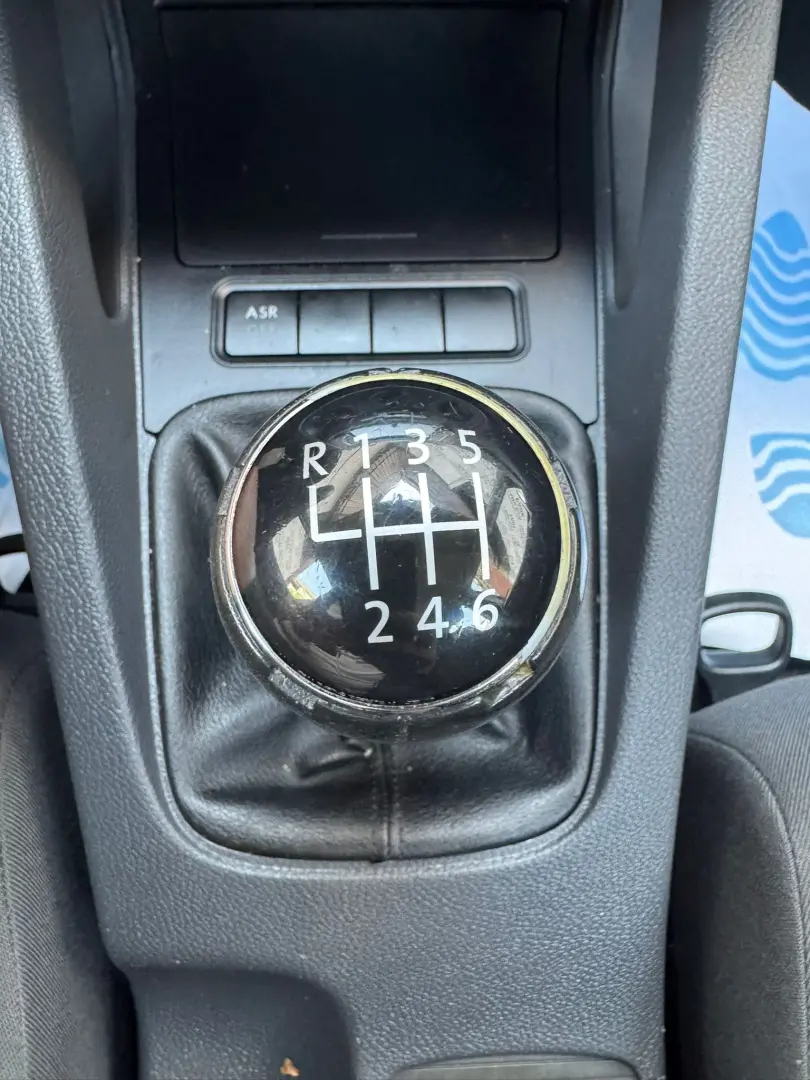 Volkswagen Golf  – 2005