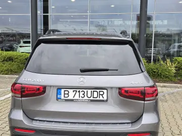 Mercedes-Benz GLB 200