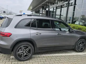 Mercedes-Benz GLB 200