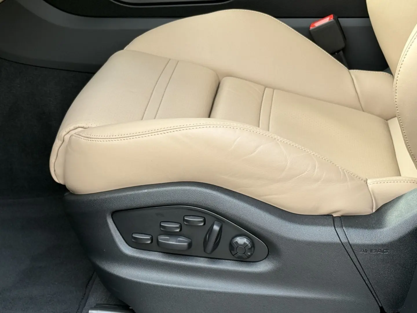 Cayenne E-Hybrid Coupe BEIFAHRERDISPLAY SPORTDES